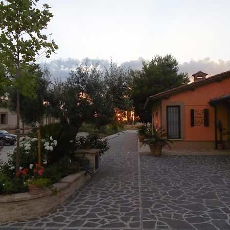 B&B La Gioiosa Assis Exterior foto
